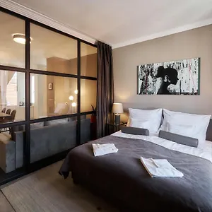 Amazing Design Dohany Str דירה
